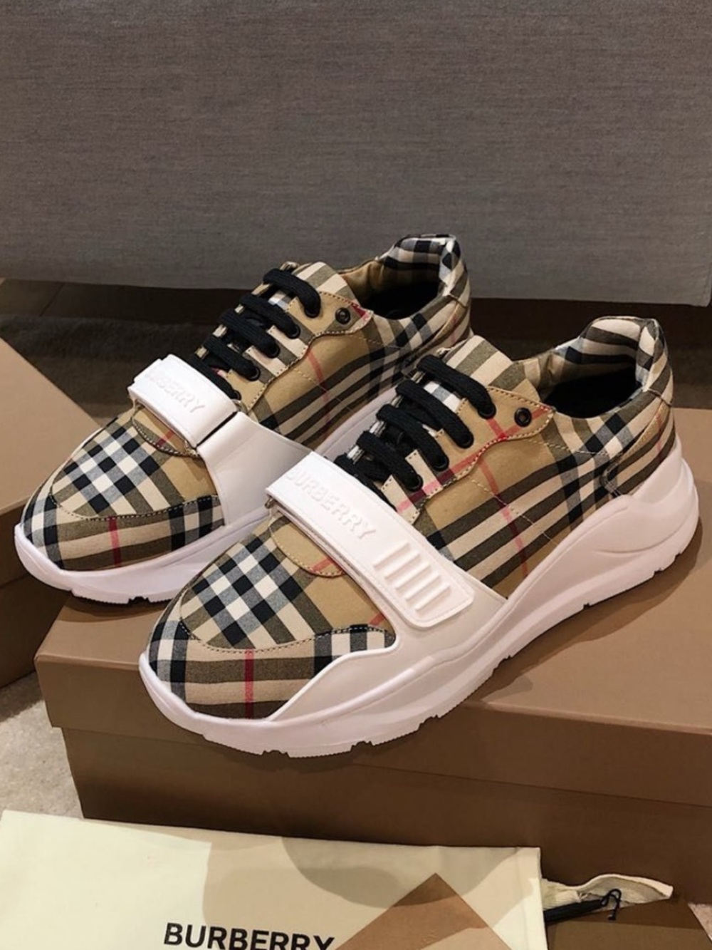 Burberry Sneakers
